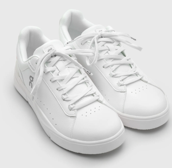 On Women's Roger Advantage Sneaker
