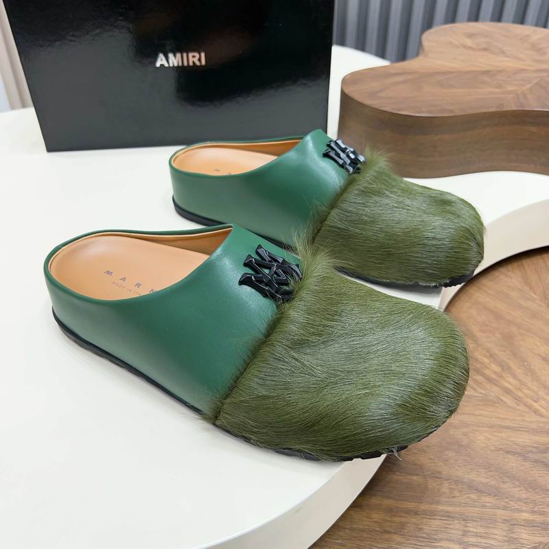 Amiri MNW0501 Low-Top Sneaker