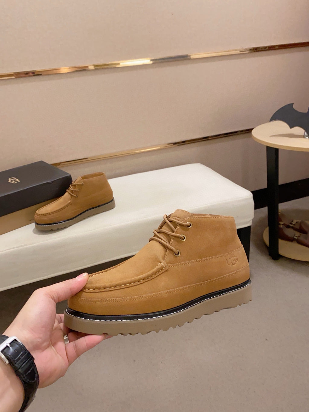 UGG Chukka Boot – Men's Suede Lace-Up | Sizes 38–44