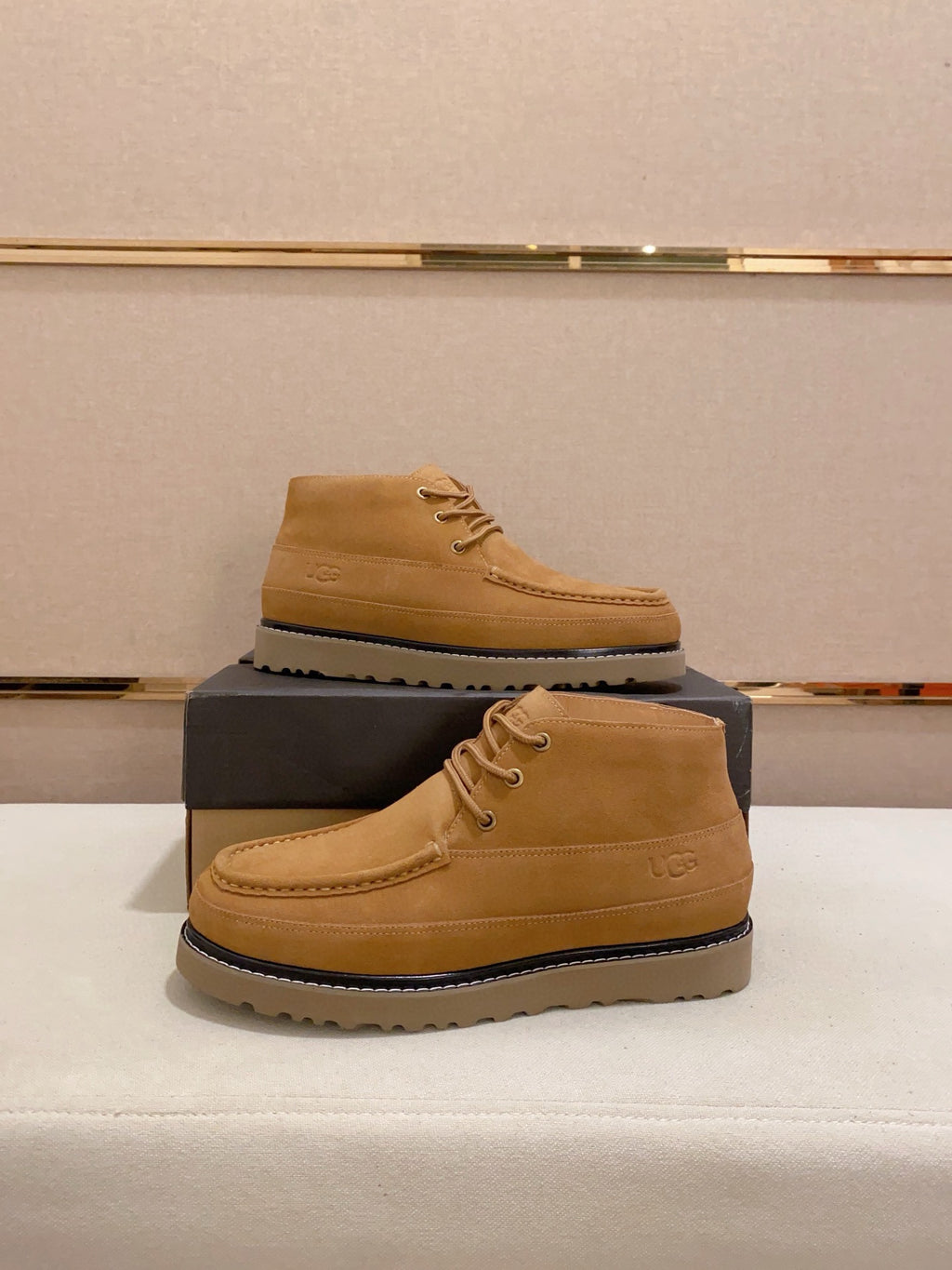 UGG Chukka Boot – Men's Suede Lace-Up | Sizes 38–44