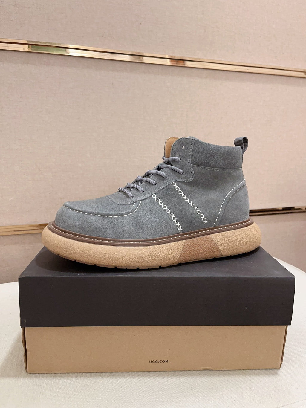 UGG Chukka Boot – Men's Suede Lace-Up | Grey | Sizes 38–44