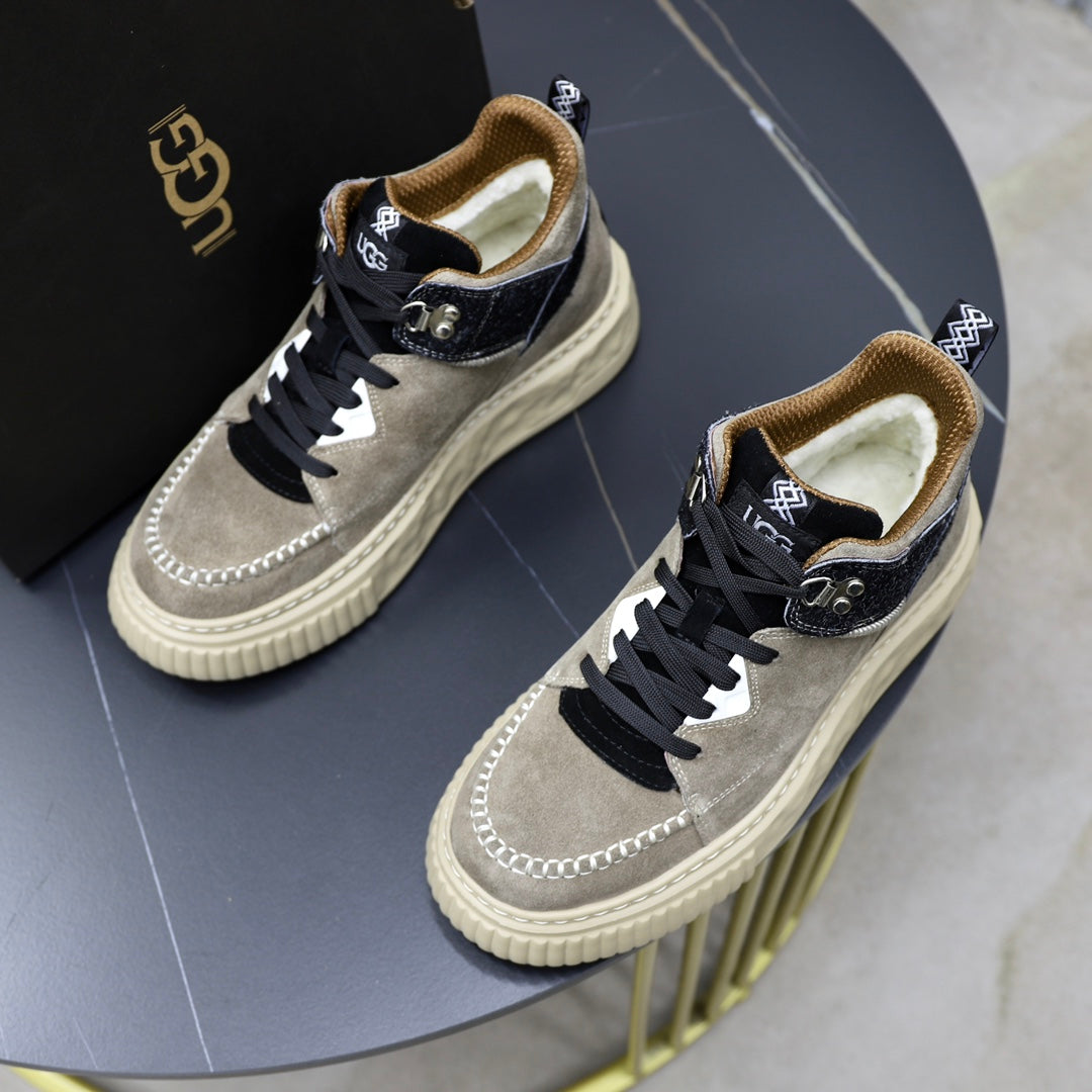 UGG Low-Top Sneaker | Grey Suede & Black Patent | EU 39–44