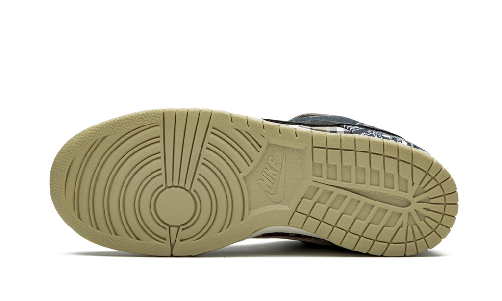 SB Dunk Low QS Special Box "Travis Scott" CT5053 001A