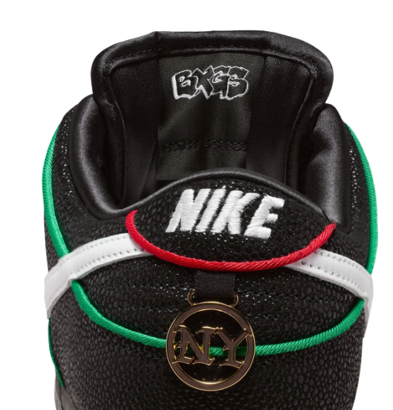 Nike SB Dunk Low Pro QS 'Black / White / Challenge Red' (304292-614)